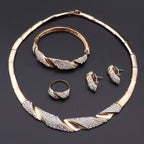 Glamoröst Halsband, Armband, Örhängen och Ring i Tvinnad Design